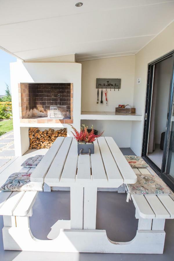 Three Feathers Cottages Langebaan Exterior photo